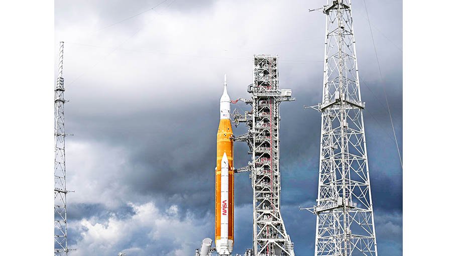 NASA’s Tuesday Moon launch  threatened by storm  