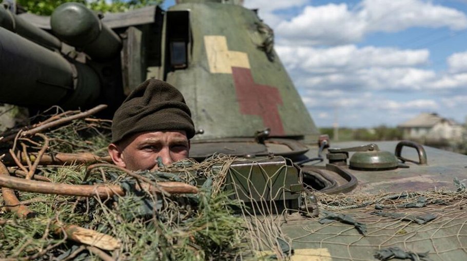 Ukraine says its army encircles thousands of Russian troops at Lyman 