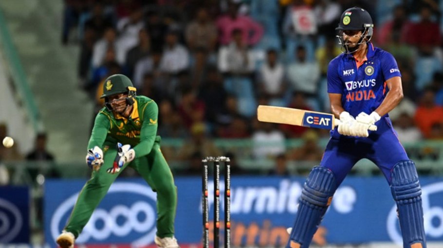 SA down India in rain-hit ODI