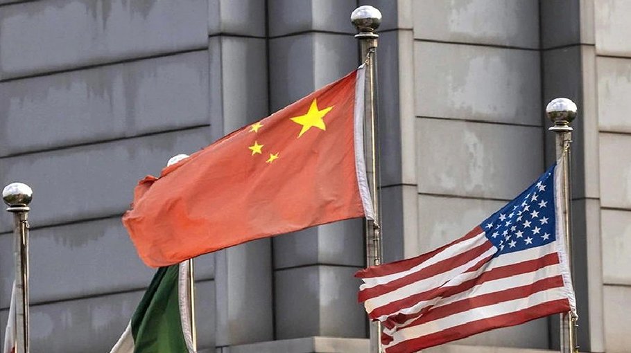 US tightens chip export controls to China