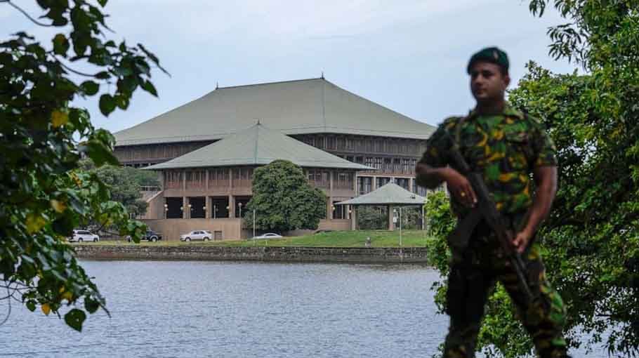 Sri Lankan lawmakers debate bill to trim   presidential powers