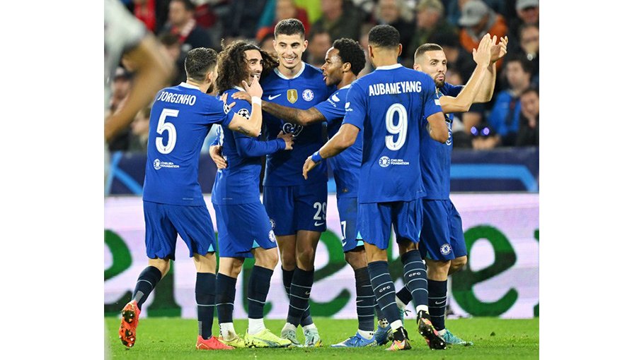 Havertz curler sends Chelsea into UCL knockouts