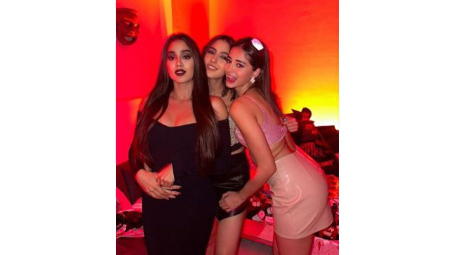 Janhvi joins Ananya, Sara at Halloween bash