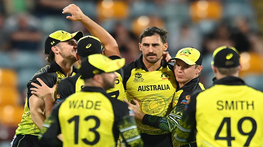 Australia down Ireland in super 12 clash