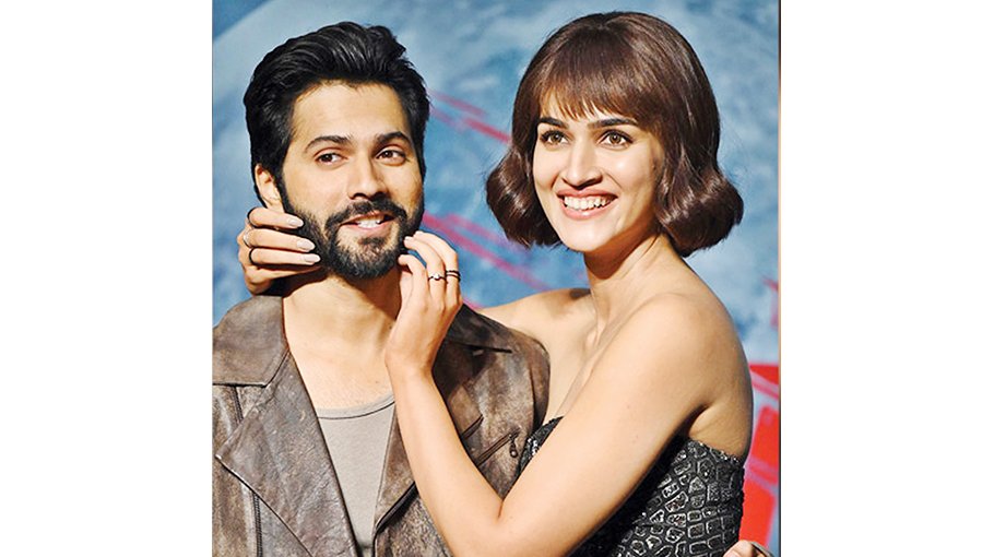 Varun, Kriti to begin Bhediya promotions