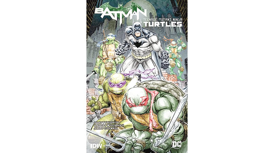 TMNT: Michelangelo’s Batman obsession goes way beyond the crossover