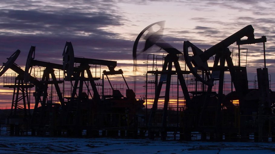 Oil prices drop as demand worries linger