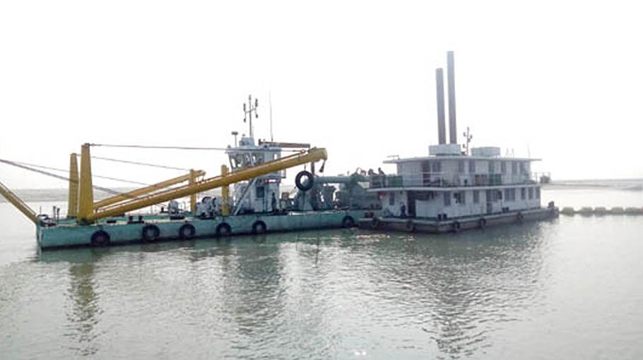 Chars rise in Jamuna, water traffic  faces hurdle 