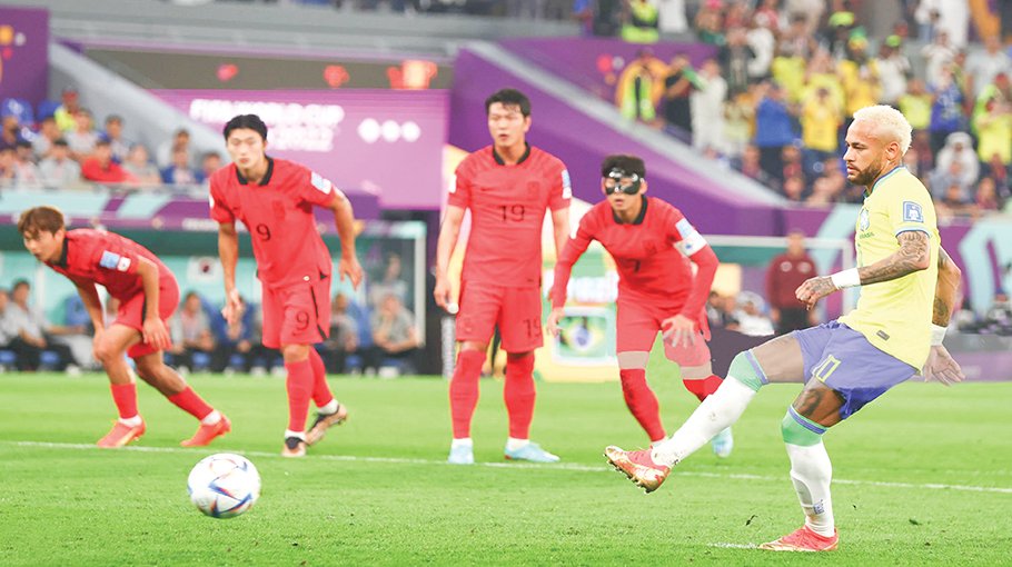 Brazil hit four past South Korea to reach last eight