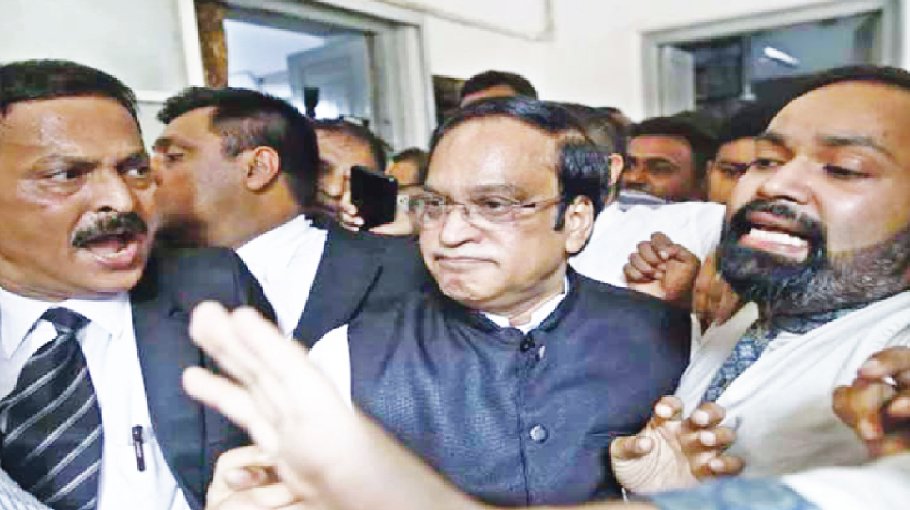 Haji Salim gets bail in graft case 