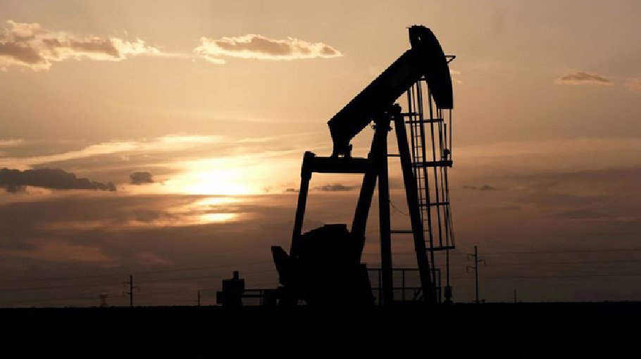 Oil giants ‘greenwashed’ image while hampering climate action  