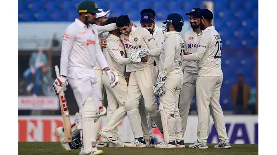 Kuldeep takes four; India dominate proceedings