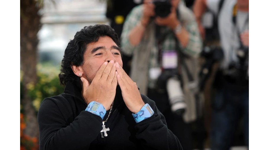 ‘Maradona guides us’