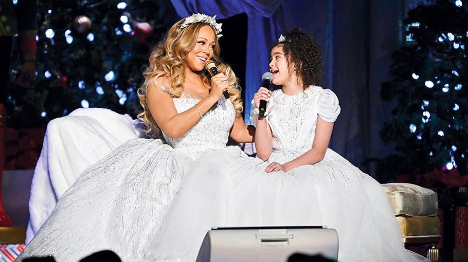 Mariah Carey, daughter Monroe play duet  on Xmas special