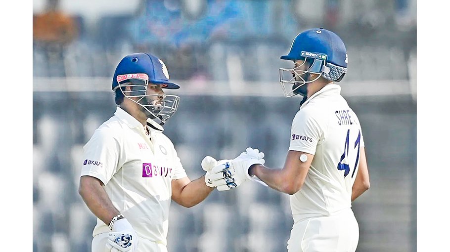 Sloppy Tigers let India  dictate 2nd Test