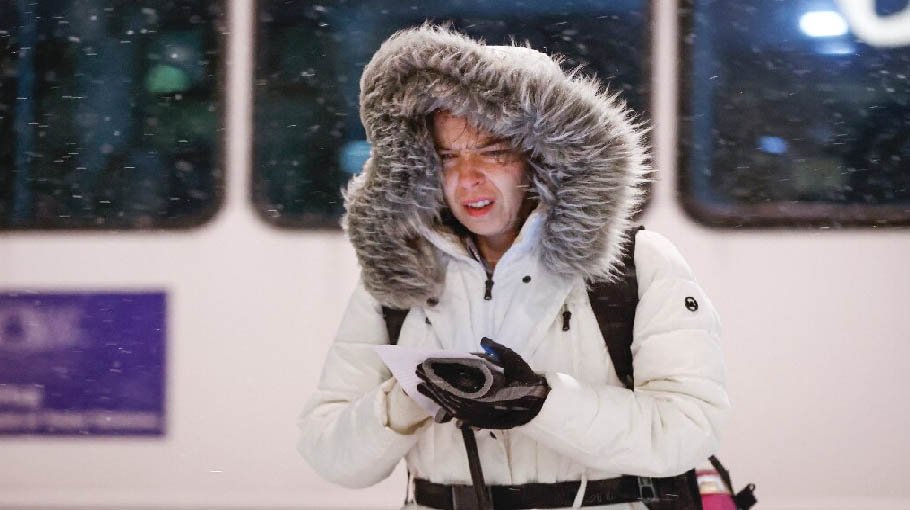 Arctic storm brings holiday travel chaos to US