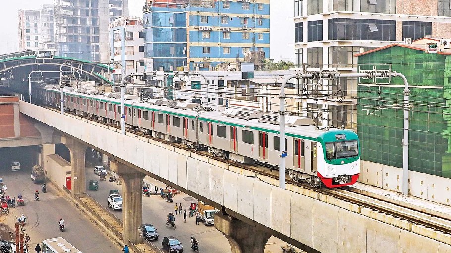 Huge jubilation at Metro Rail launching