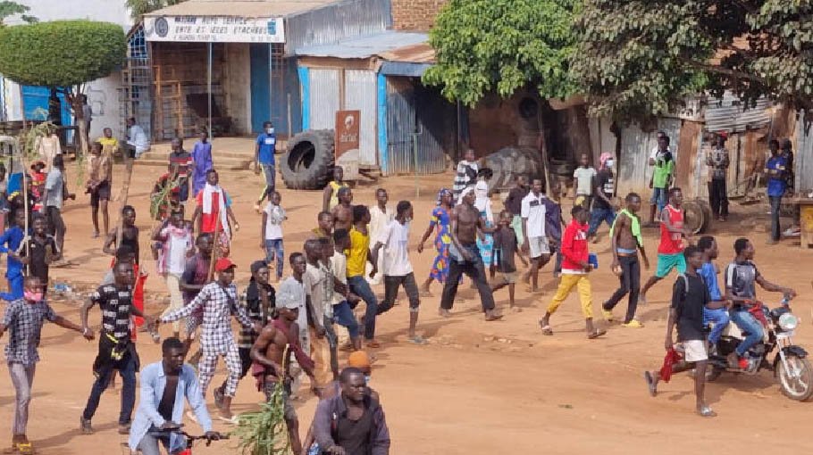 Chad says it foiled   ‘destabilisation’   bid by officers