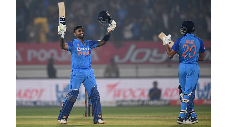 ‘Suryakumar makes batting easier for teammates’