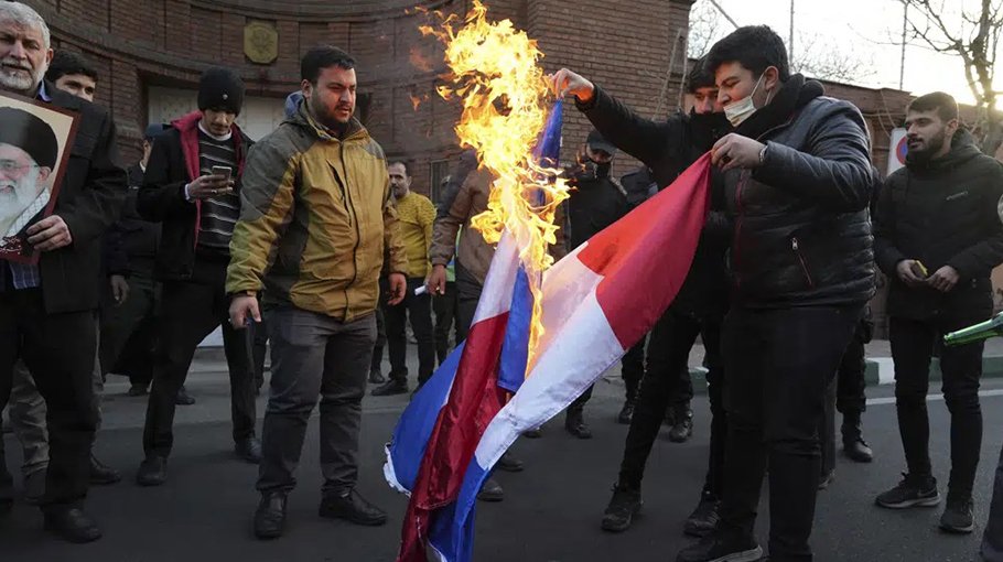 Amid unrest, Iran’s hardliners turn their anger to France