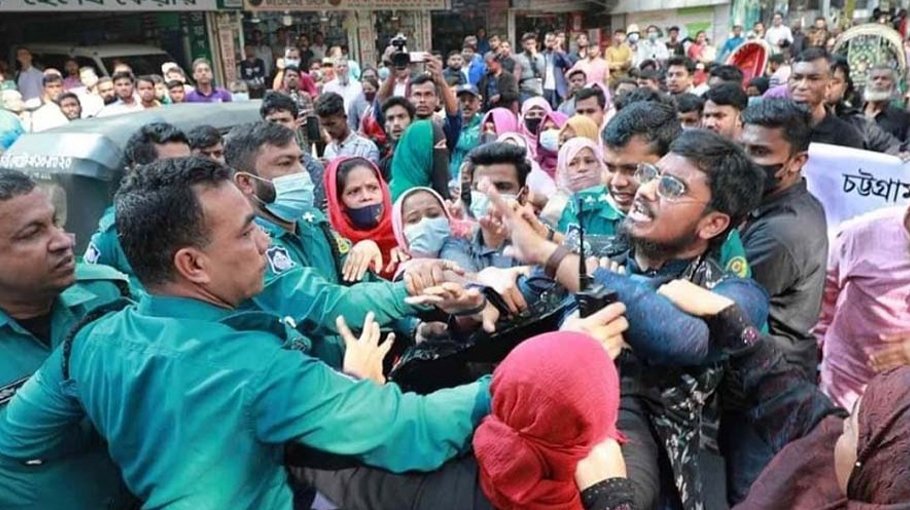 Police sue protesting kidney patients, arrest one