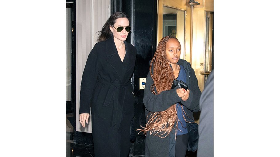 Jolie treats daughter Zahara to NYC shopping trip 