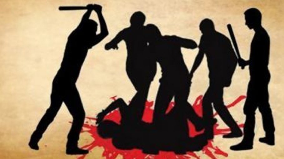 Mob lynch two robbers  in Cumilla