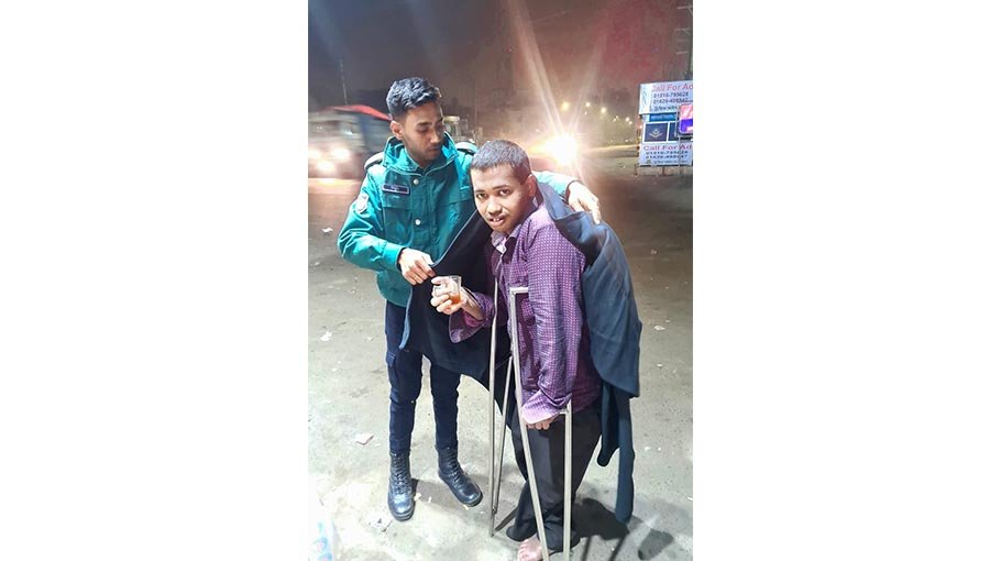 CMP gives blankets to the poor people every night