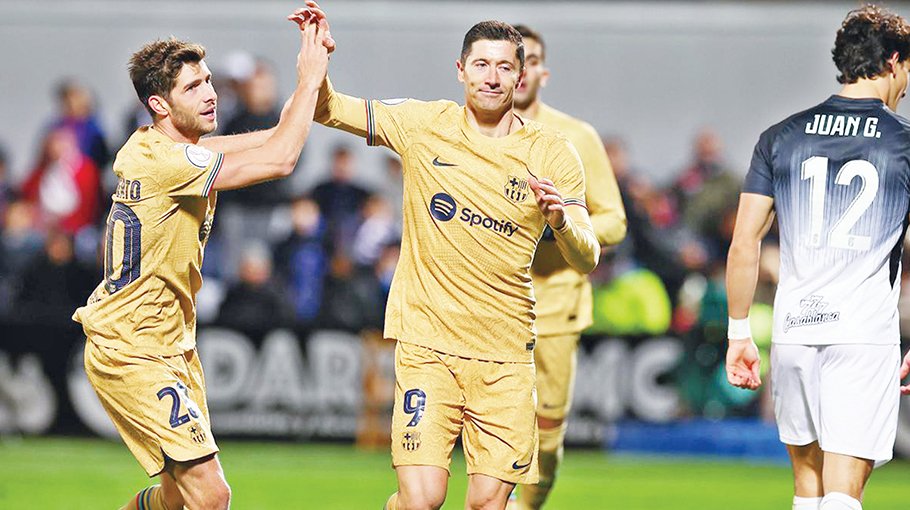 Lewandowski hits brace as Barca thrash Ceuta