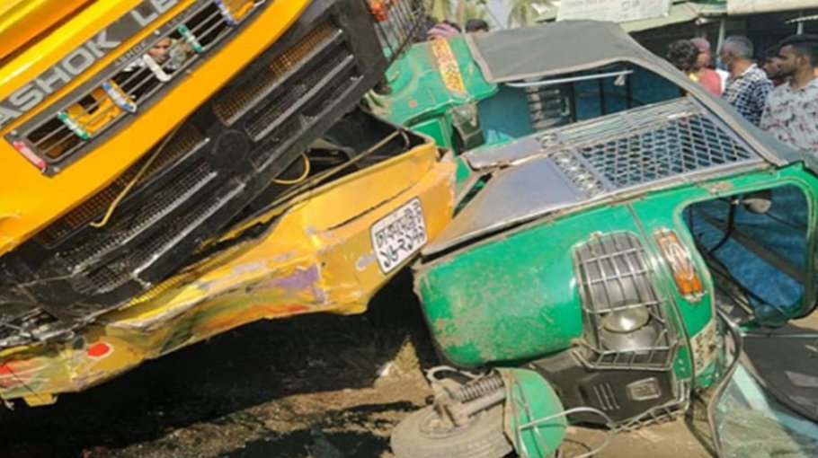 2 killed in road accident