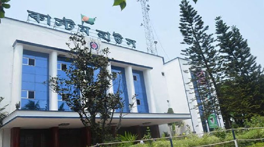 Ctg Customs auctions 13-yr old oil 