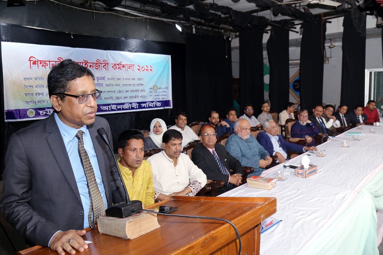 ‘Study, training a must to become a real lawyer’