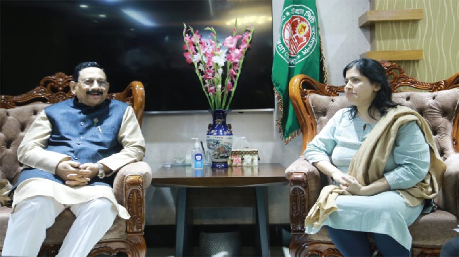 CCC interested in introducing night healthcare for garment workers