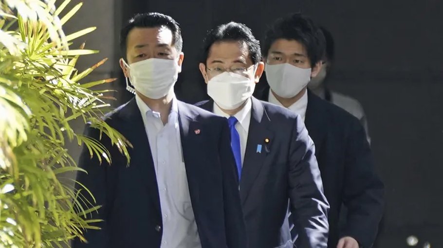 Japan’s PM Kishida undergoes sinus  surgery