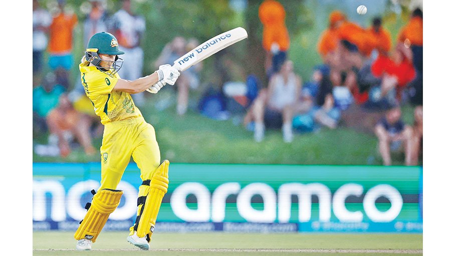 Australia, England in cruise control at Women's T20 WC