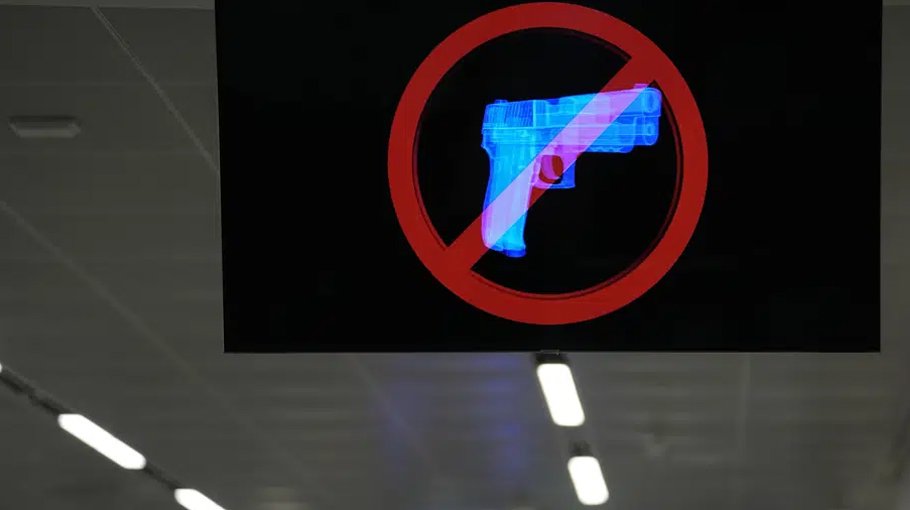 Record 6,542 guns intercepted at US airport security in ’22