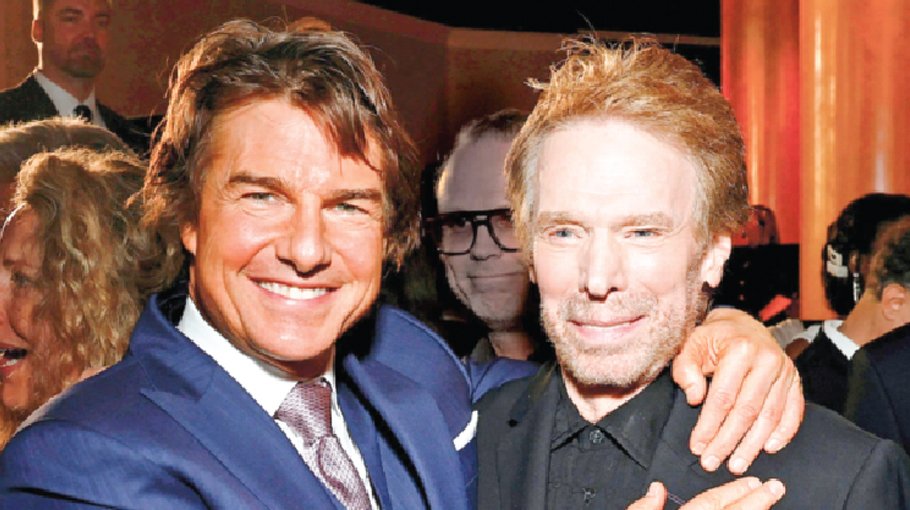 Tom Cruise gets hero’s welcome during CAA visit
