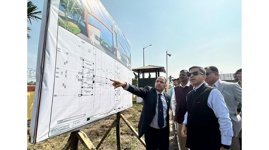 Indian HC visits Petrapole-Benapole ICP as new constructions underway to ease movement 