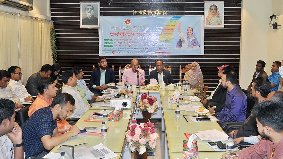 ‘Ctg journos’ discussion on  branding PM 10 spl initiatives’