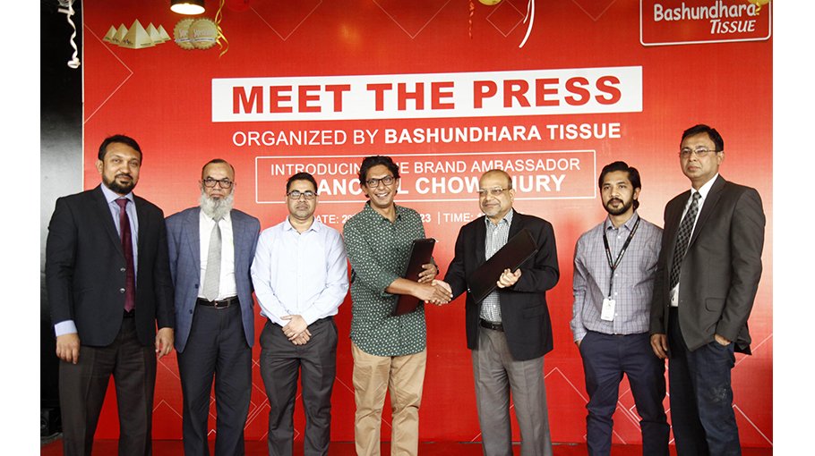 Chanchal Chowdhury signs as the Brand Ambassador for Bashundhara Tissue