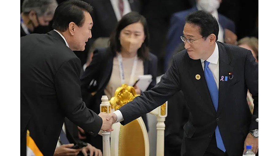 South Korea, Japan to hold summit next week to boost ties