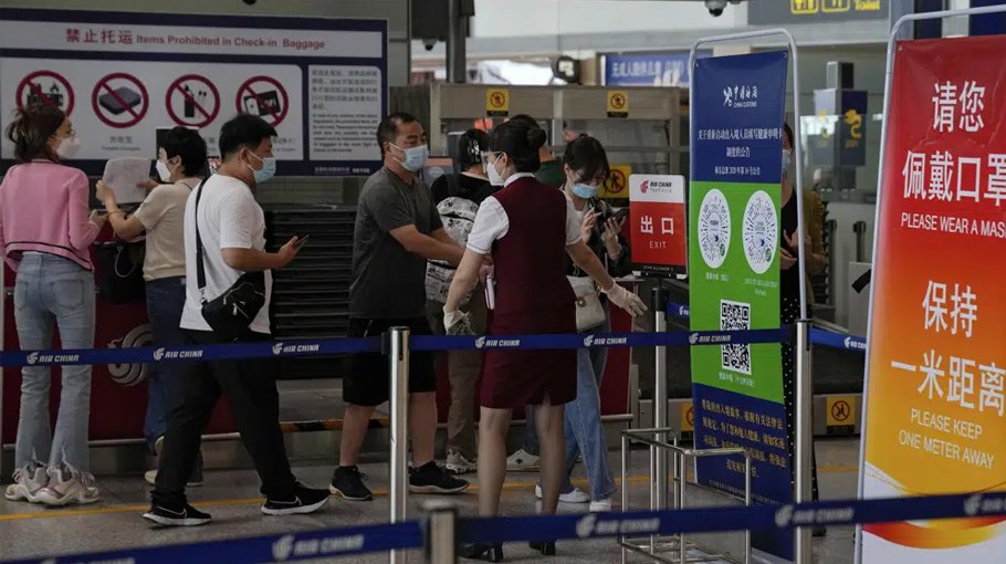 China to reopen to tourists,  resume all visas today