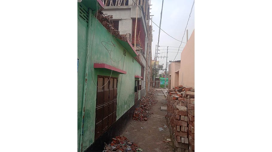 RAJUK demolishes building without prior notice