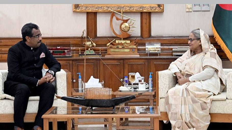 PM offers India to use Ctg, Sylhet  ports