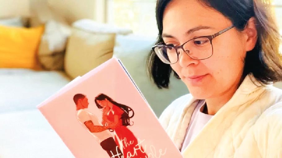 Are romance authors at risk from book-writing chatbots?