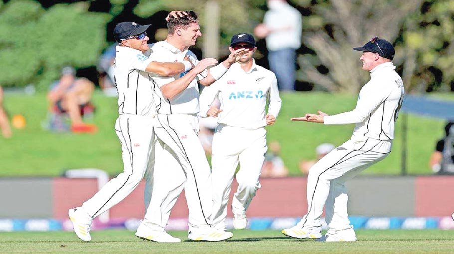 New Zealand demolish Sri Lanka to sweep Test series