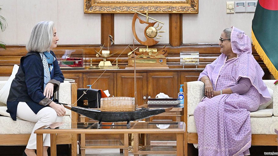 Hasina happy over growing ties with France 