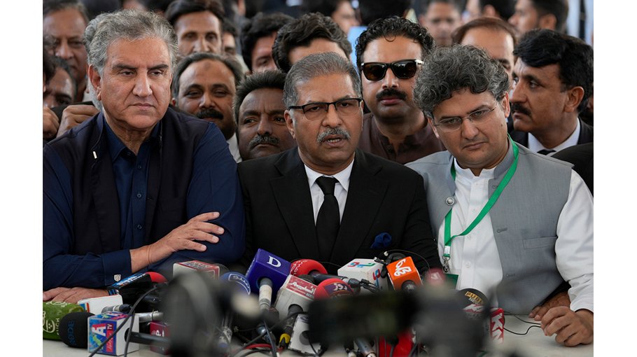 Pakistan court rules delay of provinces’ votes unlawful