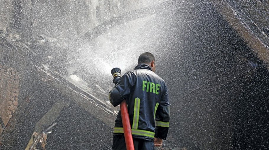 Govt support  for fire-hit traders
