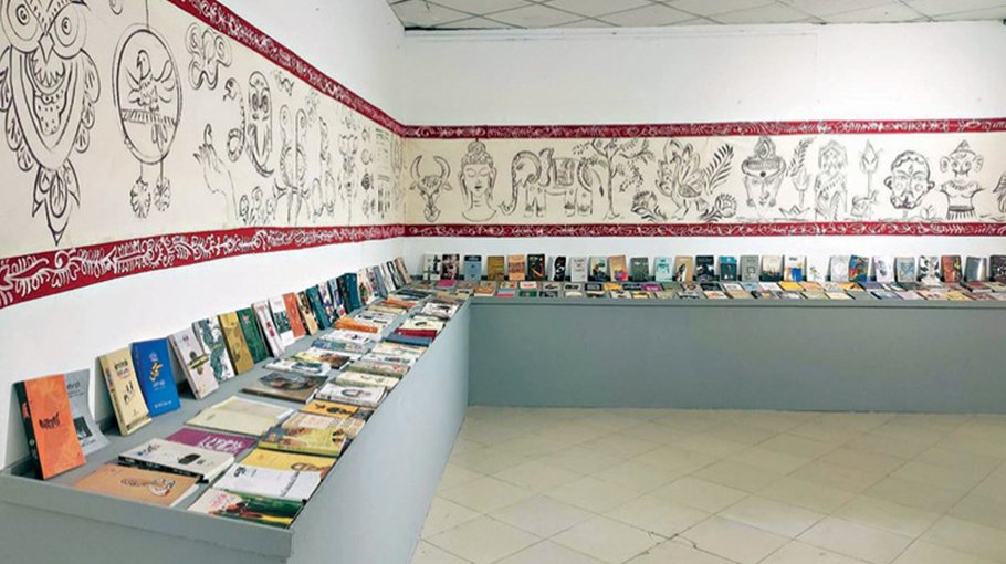 Exhibition aims to spread little mag movement